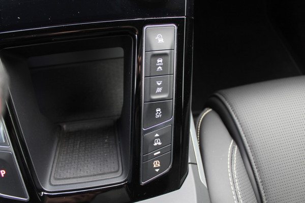 Jaguar I-PACE EV400 HSE 90 kWh / Panoramadak / Camera / Luchtvering / Keyless / 20'' / Meridian / Leder / Navigatie / Stoelverwarming / Stuurverwarming / DAB / Dodehoek / ACC