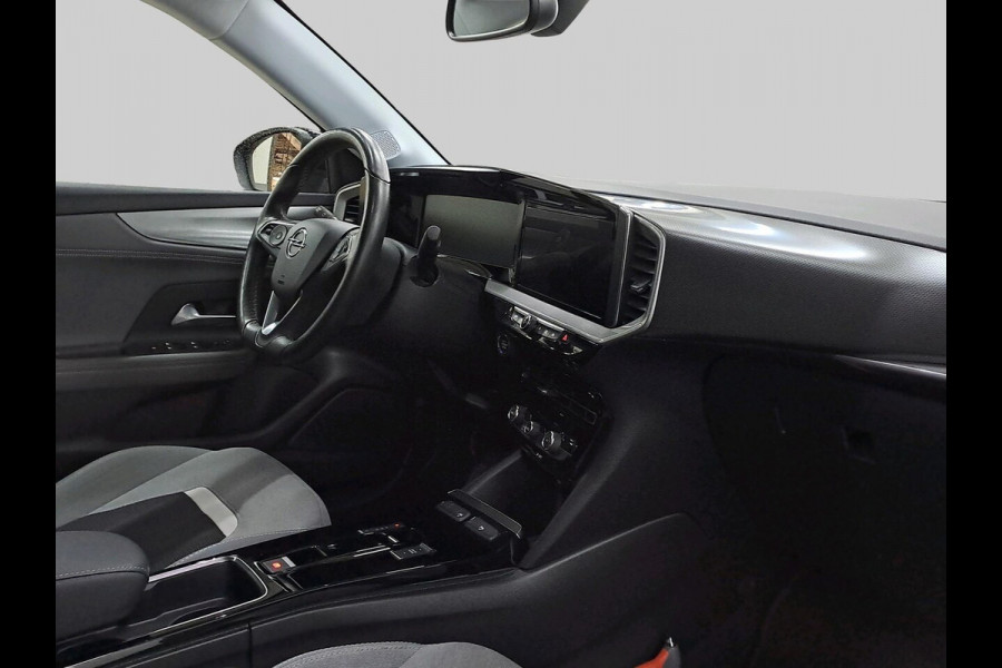 Opel Mokka Electric Level 3 50 kWh / Camera / CarPlay / Keyless / LED Koplampen / 17'' / Navigatie / Stuur+Stoelverwarming / DAB / Dodehoek / Cruise Control / Warmtepomp