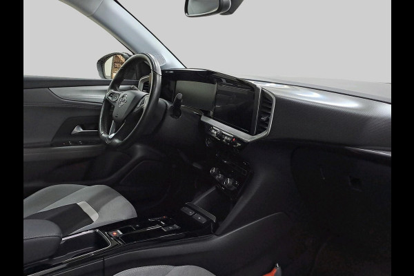 Opel Mokka Electric Level 3 50 kWh / Camera / CarPlay / Keyless / LED Koplampen / 17'' / Navigatie / Stuur+Stoelverwarming / DAB / Dodehoek / Cruise Control / Warmtepomp