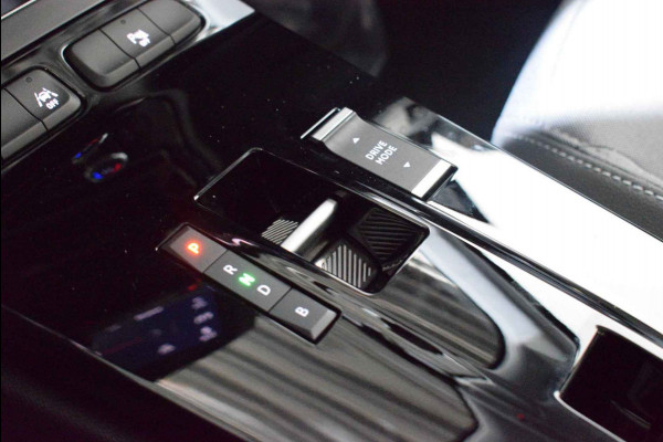 Opel Mokka Electric Level 3 50 kWh / Camera / CarPlay / Keyless / LED Koplampen / 17'' / Navigatie / Stuur+Stoelverwarming / DAB / Dodehoek / Cruise Control / Warmtepomp