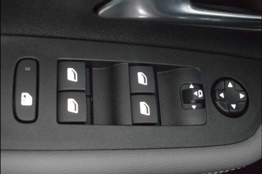 Opel Mokka Electric Level 3 50 kWh / Camera / CarPlay / Keyless / LED Koplampen / 17'' / Navigatie / Stuur+Stoelverwarming / DAB / Dodehoek / Cruise Control / Warmtepomp