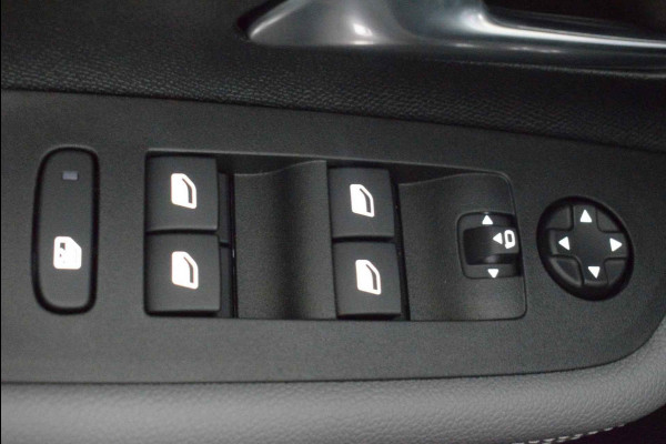 Opel Mokka Electric Level 3 50 kWh / Camera / CarPlay / Keyless / LED Koplampen / 17'' / Navigatie / Stuur+Stoelverwarming / DAB / Dodehoek / Cruise Control / Warmtepomp