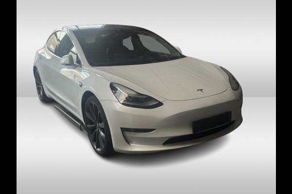 Tesla Model 3 Performance AWD 75 kWh / Autopilot / Panoramadak / Camera / Leder / 20'' / Leder / Premium Audio