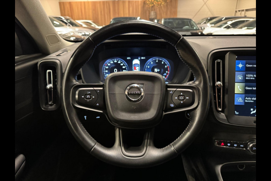 Volvo XC40 1.5 T3 163PK Momentum, Navi, Cruise, Cam, PDC, Clima, Voll Led, Bluetooth/Tel, Private Glas, Volledig Onderhouden