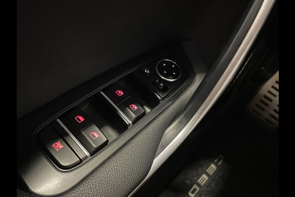 Kia Ceed Sportswagon 1.5 T-GDi GT-Line|160PK|AFN. TREKHAAK|1/2 LEDER|ACC|STOEL-,STUURVERW|CARPLAY|CAMERA|CRUISE|INCL.BTW|1e EIG.|