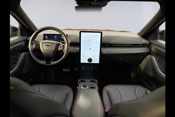 Ford Mustang Mach-E AWD 75 kWh, panoramadak, leder, achteruitrijcamera, 1 e eigenaar, NL auto met nationale auto pas