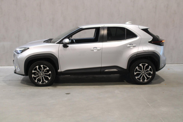 Toyota Yaris Cross 1.5 Hybrid First Edition Camera/cruise/navi prijs is rijklaar incl 12 maanden bovag