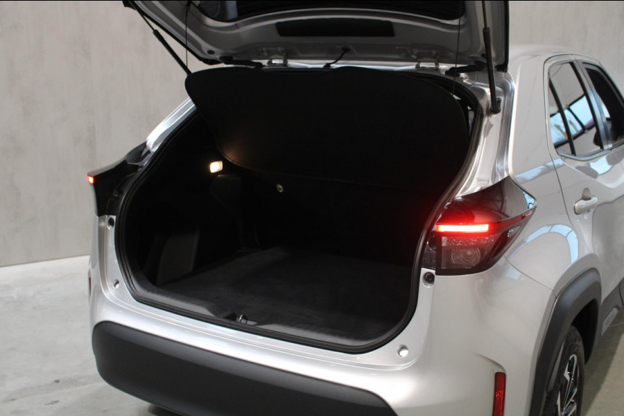 Toyota Yaris Cross 1.5 Hybrid First Edition Camera/cruise/navi prijs is rijklaar incl 12 maanden bovag