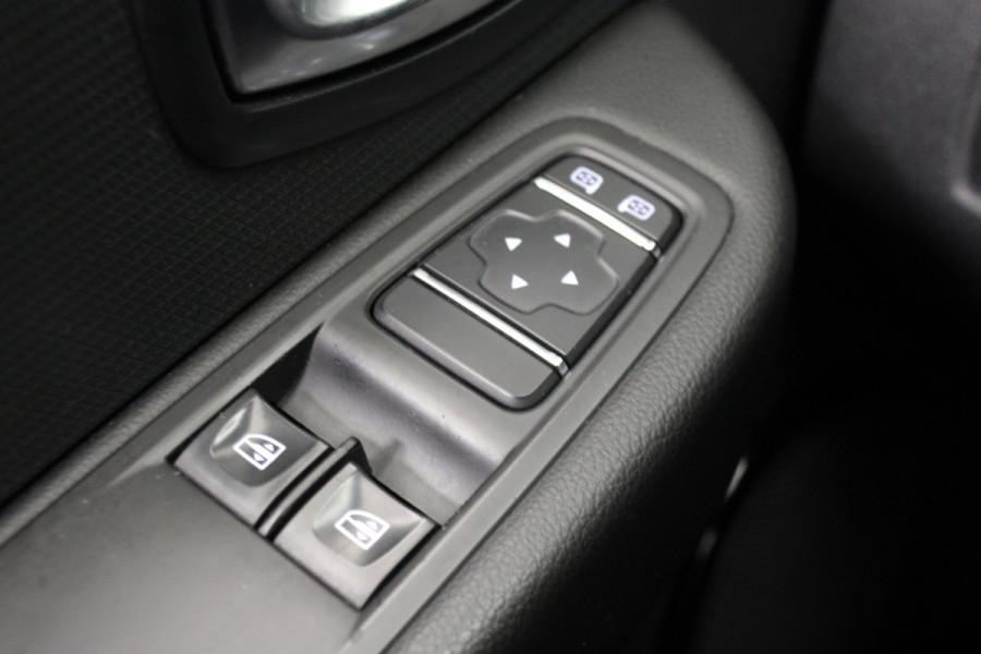 Renault Clio Estate 0.9 TCe Limited