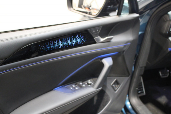 Volkswagen Tiguan 1.5 eHybrid R-Line Edition Camera/Elec. Trekhaak/R line prijs is rijklaar