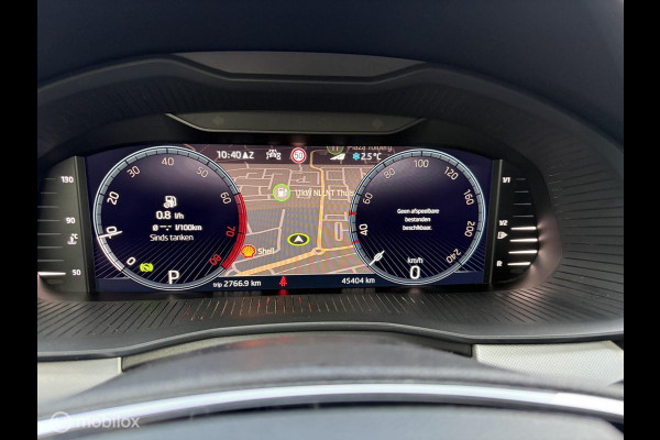 Škoda Kamiq 1.0 TSI Ambition DSG AUTOMAAT / FM nav / Carplay / 17" / Clima