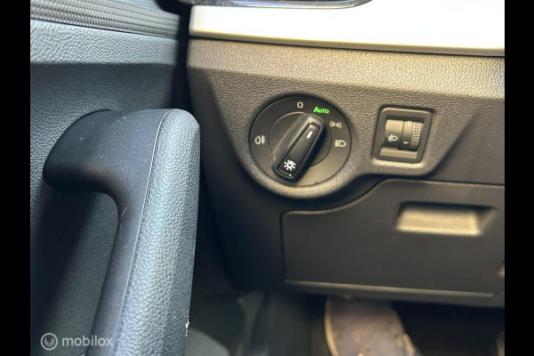 Škoda Kamiq 1.0 TSI Ambition DSG AUTOMAAT / FM nav / Carplay / 17" / Clima