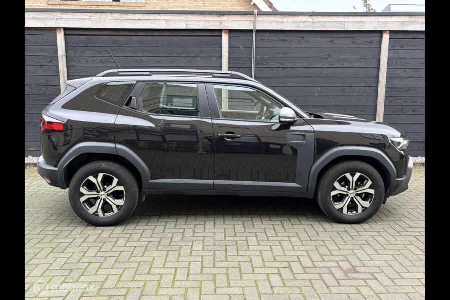 Dacia Duster 1.2 TCe 130 PK mild hybrid Expression FM nav / 17" / Camera / 14.330 KM!!!