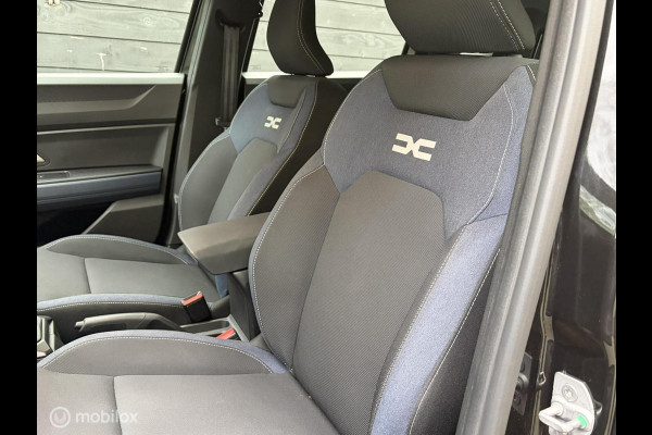 Dacia Duster 1.2 TCe 130 PK mild hybrid Expression FM nav / 17" / Camera / 14.330 KM!!!