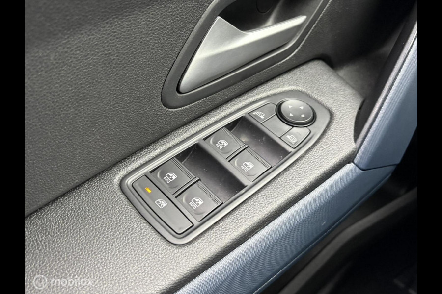 Dacia Duster 1.2 TCe 130 PK mild hybrid Expression FM nav / 17" / Camera / 14.330 KM!!!