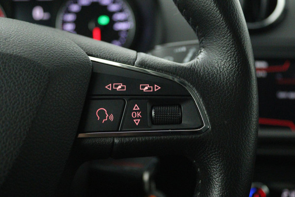 Seat Ibiza 1.0 EcoTSI Style Connect (STOELVERWARMING, AUTOMAAT, CARPLAY, CRUISE CONTROL, PARKEERSENSOREN)