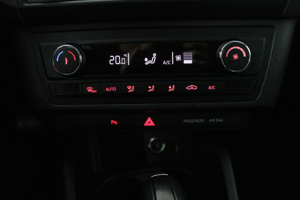 Seat Ibiza 1.0 EcoTSI Style Connect (STOELVERWARMING, AUTOMAAT, CARPLAY, CRUISE CONTROL, PARKEERSENSOREN)