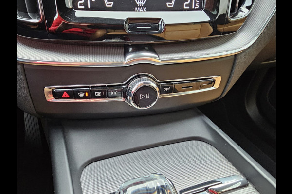 Volvo XC60 2.0 T8 AWD Polestar Engineered PHEV | Intellisafe | Pano | Trekhaak | Standverwarming | Leder | Stoelverwarming | Elek. stoelen + mermory | Vol |