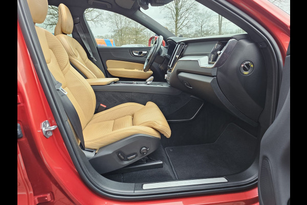 Volvo XC60 2.0 T8 AWD Polestar Engineered PHEV | Intellisafe | Pano | Trekhaak | Standverwarming | Leder | Stoelverwarming | Elek. stoelen + mermory | Vol |