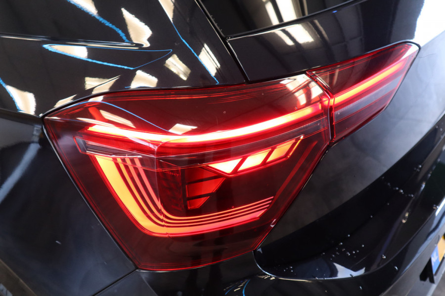 Volkswagen Polo 1.0 TSI R-Line Business ACC Carplay DSG 17'' LED Stoelverw