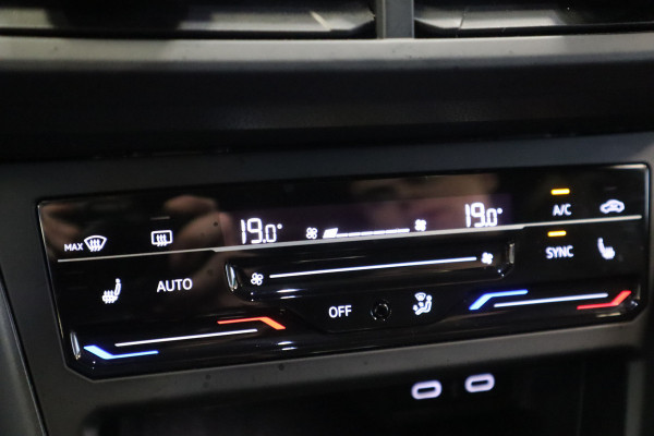 Volkswagen Polo 1.0 TSI R-Line Business ACC Carplay DSG 17'' LED Stoelverw