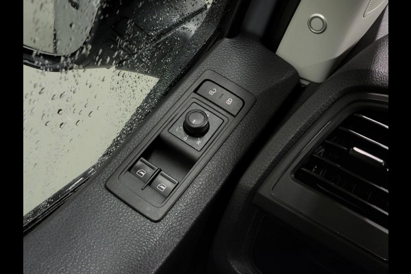 Volkswagen Transporter 2.0TSI 150pk L2/H1 2X Schuifdeur Benzine!