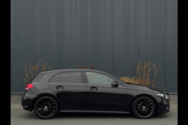 Mercedes-Benz A-Klasse 180 B.Sol AMG Ni Upg Widescreen Navi Camera PDC Led Leder