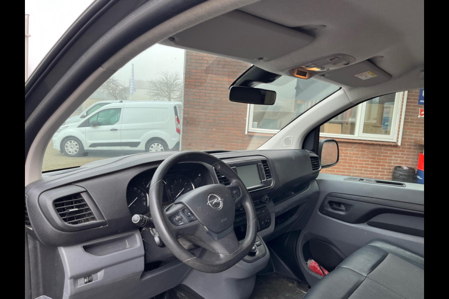 Opel Vivaro 2.0 CDTI L3H1 Edition / Automaat / Camera / 3 zits / Trekhaak
