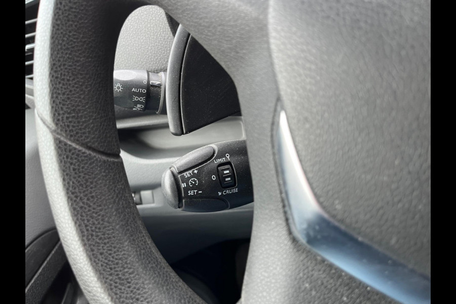 Opel Vivaro 2.0 CDTI L3H1 Edition / Automaat / Camera / 3 zits / Trekhaak