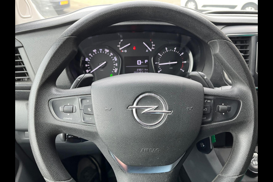 Opel Vivaro 2.0 CDTI L3H1 Edition / Automaat / Camera / 3 zits / Trekhaak