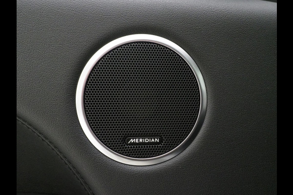 Land Rover Range Rover Sport P400e SVO Palette Grey | Black Pack | Panoramadak | Luchtvering | Meridian | Camera | Carplay