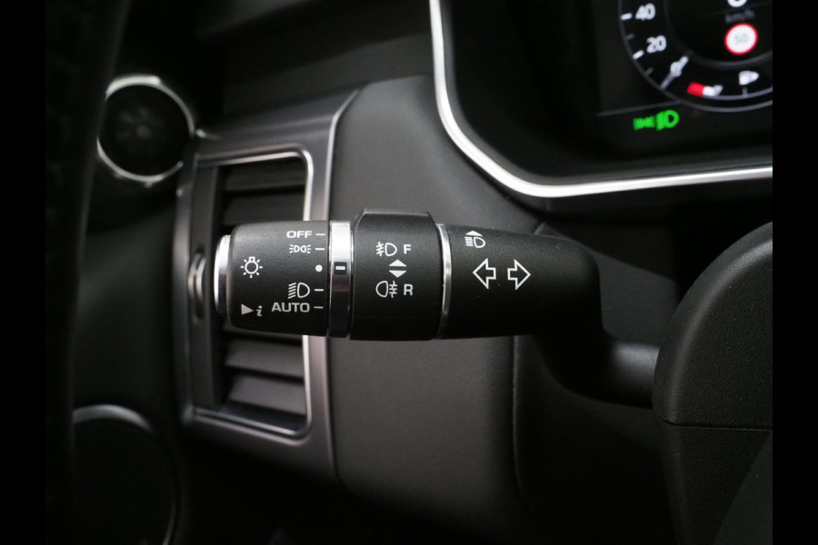 Land Rover Range Rover Sport P400e SVO Palette Grey | Black Pack | Panoramadak | Luchtvering | Meridian | Camera | Carplay