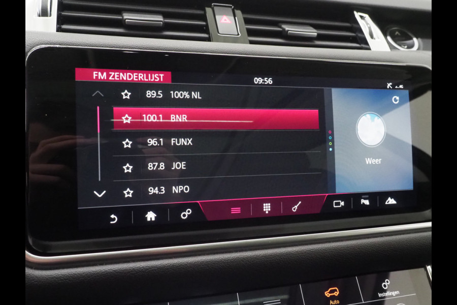 Land Rover Range Rover Sport P400e SVO Palette Grey | Black Pack | Panoramadak | Luchtvering | Meridian | Camera | Carplay