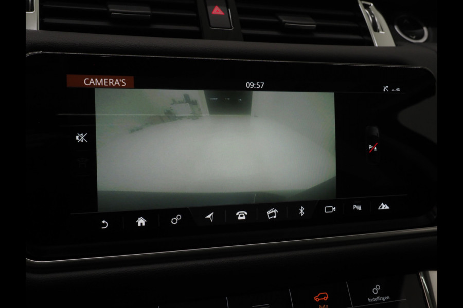 Land Rover Range Rover Sport P400e SVO Palette Grey | Black Pack | Panoramadak | Luchtvering | Meridian | Camera | Carplay