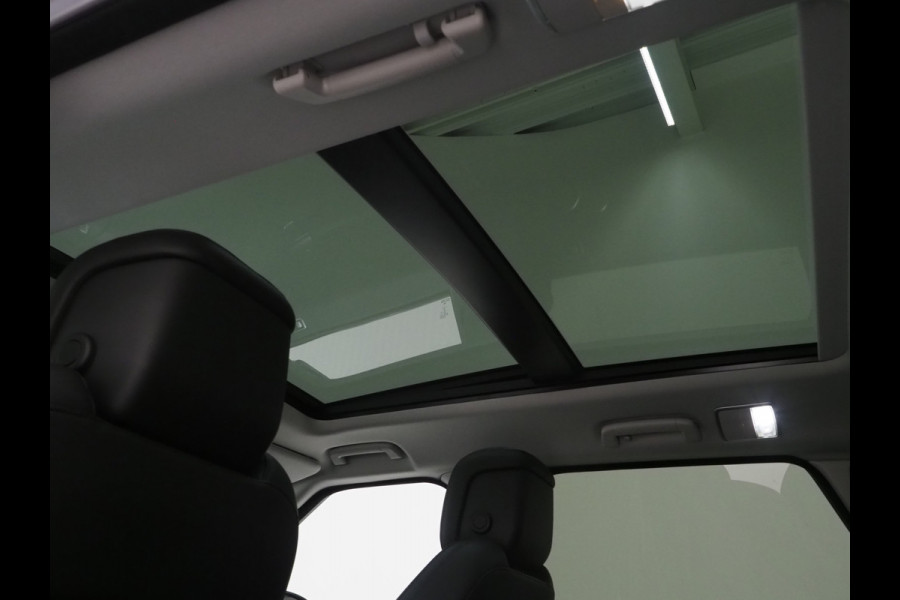 Land Rover Range Rover Sport P400e SVO Palette Grey | Black Pack | Panoramadak | Luchtvering | Meridian | Camera | Carplay