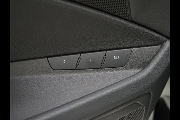 Audi e-tron Sportback 50 quattro Business edition Plus 71 kWh | Panoramadak | Luchtvering | Camera | Leder | Adaptive Cruise | Memory