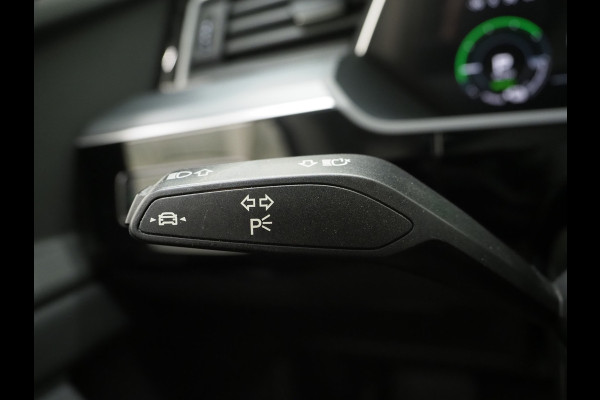 Audi e-tron Sportback 50 quattro Business edition Plus 71 kWh | Panoramadak | Luchtvering | Camera | Leder | Adaptive Cruise | Memory