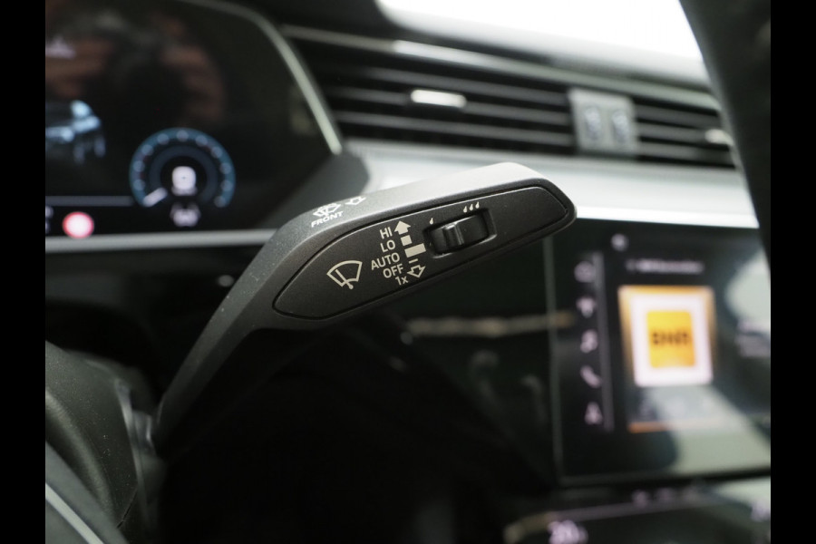 Audi e-tron Sportback 50 quattro Business edition Plus 71 kWh | Panoramadak | Luchtvering | Camera | Leder | Adaptive Cruise | Memory