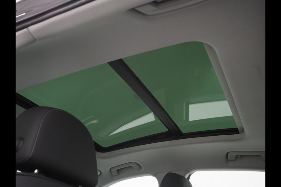 Audi e-tron Sportback 50 quattro Business edition Plus 71 kWh | Panoramadak | Luchtvering | Camera | Leder | Adaptive Cruise | Memory