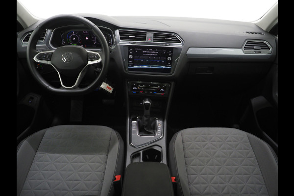 Volkswagen Tiguan 1.4 TSI eHybrid Elegance | Panoramadak | Adaptive Cruise | Dodehoekdetectie | Virtual | LED | DAB