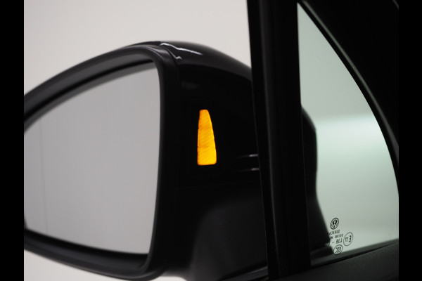 Volkswagen Tiguan 1.4 TSI eHybrid Elegance | Panoramadak | Adaptive Cruise | Dodehoekdetectie | Virtual | LED | DAB