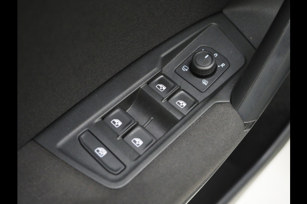 Volkswagen Tiguan 1.4 TSI eHybrid Elegance | Panoramadak | Adaptive Cruise | Dodehoekdetectie | Virtual | LED | DAB