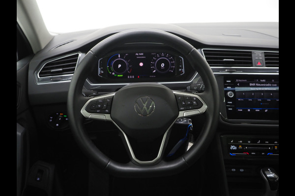 Volkswagen Tiguan 1.4 TSI eHybrid Elegance | Panoramadak | Adaptive Cruise | Dodehoekdetectie | Virtual | LED | DAB