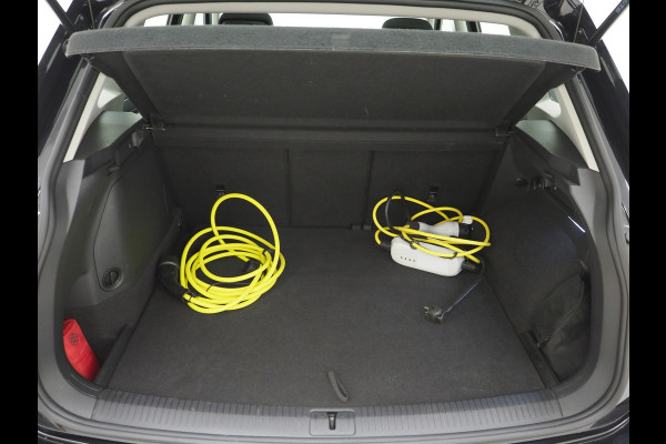 Volkswagen Tiguan 1.4 TSI eHybrid Elegance | Panoramadak | Adaptive Cruise | Dodehoekdetectie | Virtual | LED | DAB