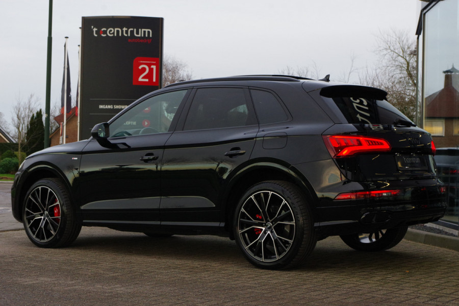 Audi Q5 55 TFSI e 367 PK Quattro Competition PHEV, Panoramadak, Camera, 21" LM