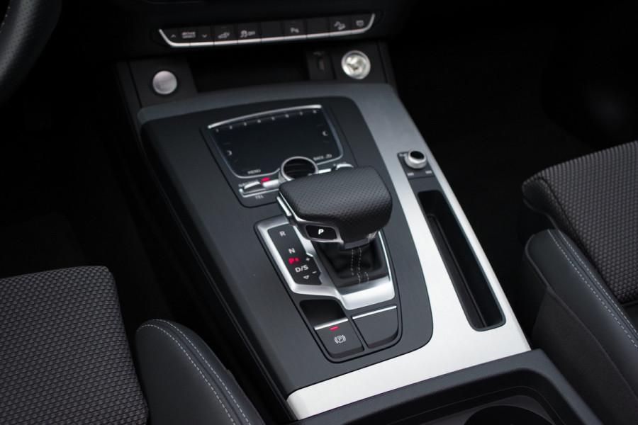 Audi Q5 55 TFSI e 367 PK Quattro Competition PHEV, Panoramadak, Camera, 21" LM