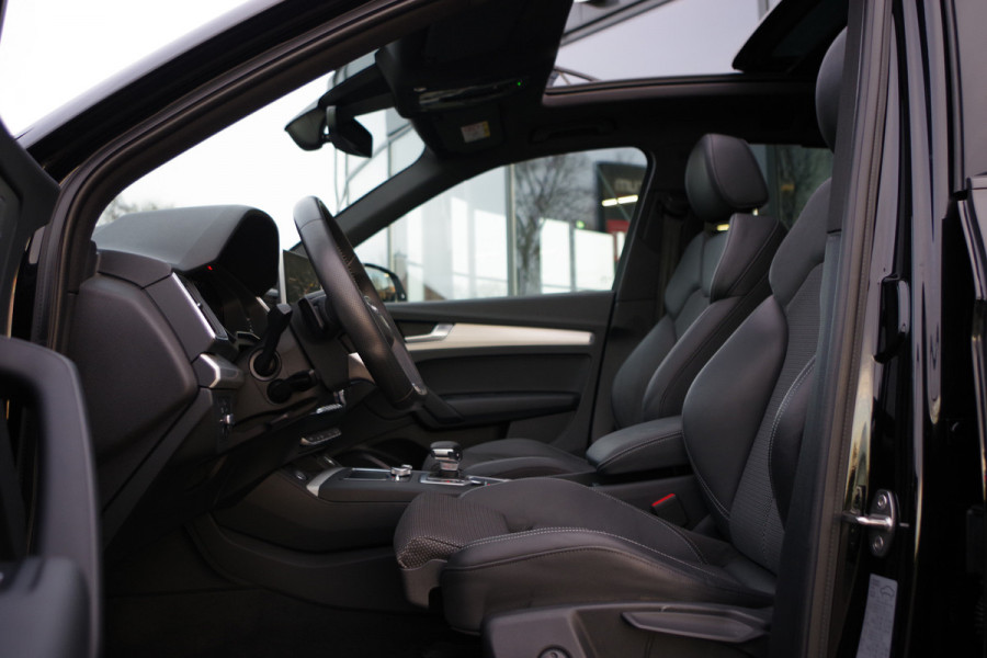 Audi Q5 55 TFSI e 367 PK Quattro Competition PHEV, Panoramadak, Camera, 21" LM