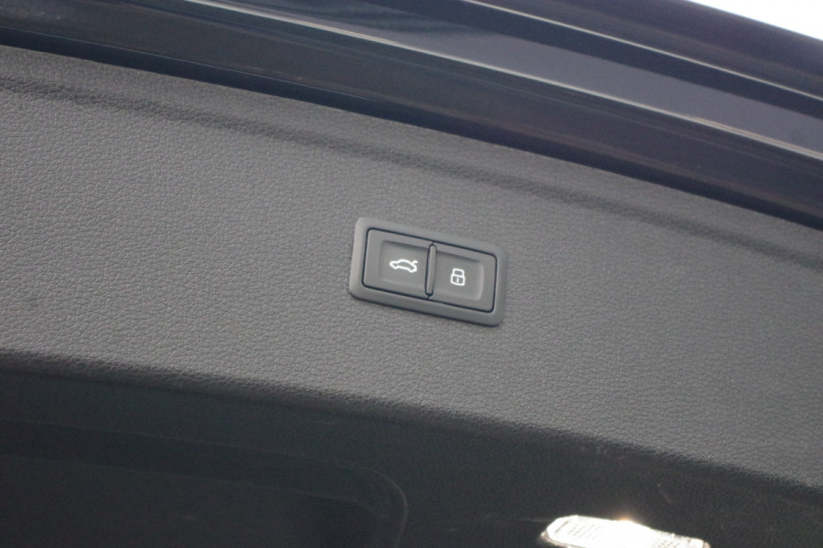 Audi Q5 55 TFSI e 367 PK Quattro Competition PHEV, Panoramadak, Camera, 21" LM