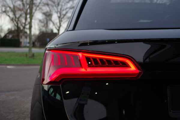 Audi Q5 55 TFSI e 367 PK Quattro Competition PHEV, Panoramadak, Camera, 21" LM