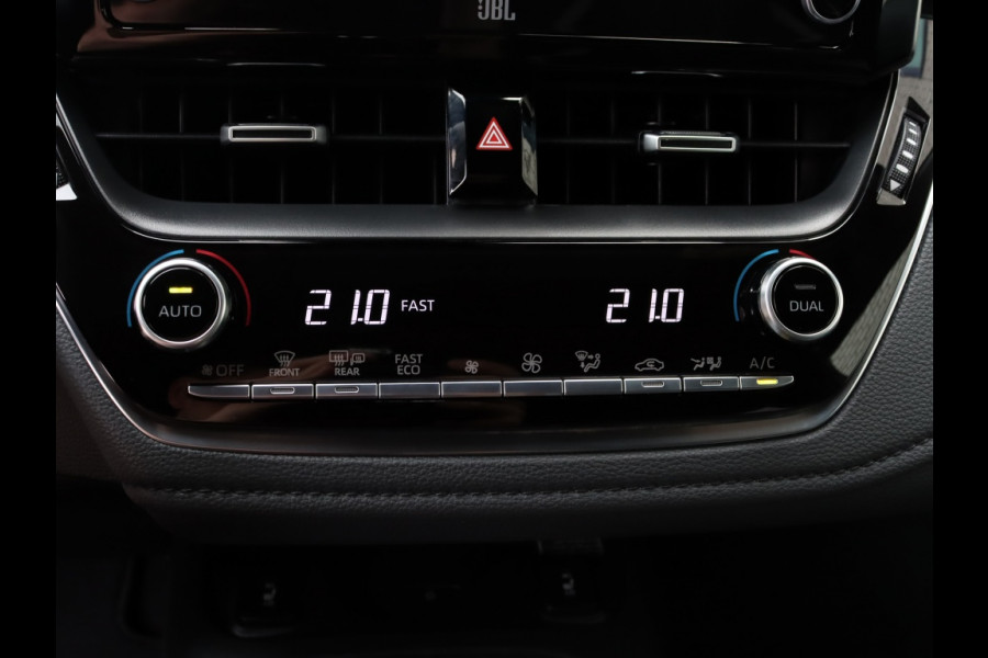 Toyota Corolla Touring Sports 2.0 Hybrid GR-Sport Plus | Panoramadak | JBL Audio | Head-up
